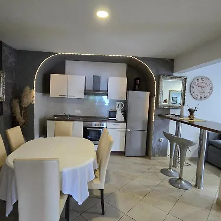 Vila Andrea With Whirpool By Guide *