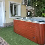 Andrea With Whirpool By Guide Vila *